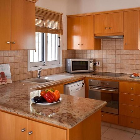 Villa Charlotte Protaras Bagian luar foto